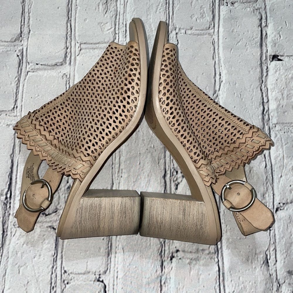 Vince Camuto 'Tricinda' Cutout Sandals - 6 - Picture 6 of 7